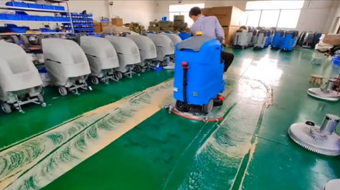 江北区2023年还在用人工的物业保洁不妨试试洗地机吧